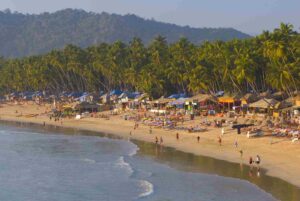 Beach in Morjim