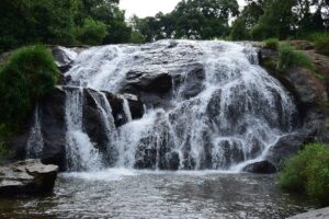 waterfalls in Tamilnadu